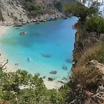 Drei Grazien- Luxurioese Mit Eigenem Pool By Interhome Katouna