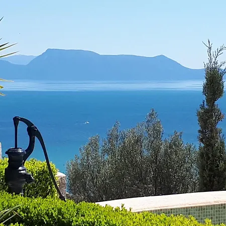 Drei Grazien- Luxurioese Mit Eigenem Pool By Interhome * Katouna