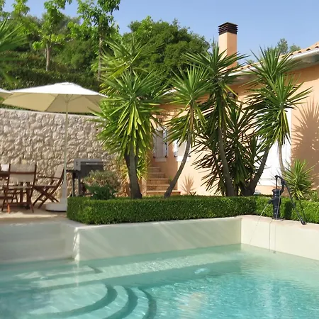 Drei Grazien- Luxurioese Mit Eigenem Pool By Interhome * Katouna