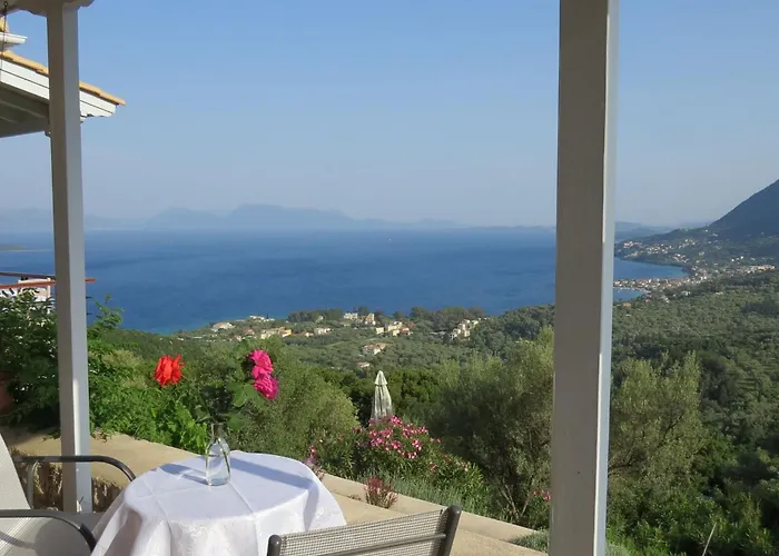 Drei Grazien- Luxurioese Mit Eigenem Pool By Interhome *